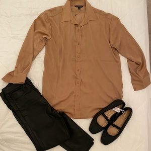 BRAND NEW BANANA REPUBLIC silky BLOUSE SIZE SMALL. Oversized look, Dark Gold.